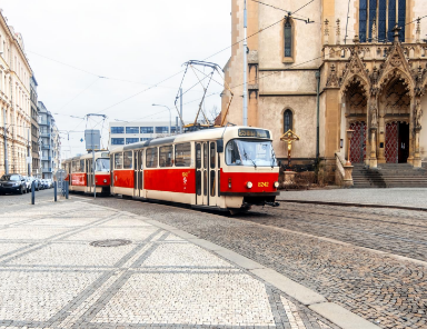 Intelligent Public Transport Connectivity with 5G Vehicle Gateway