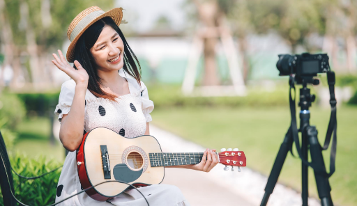 Outdoor Live Streaming with the CR202 portable 4G router